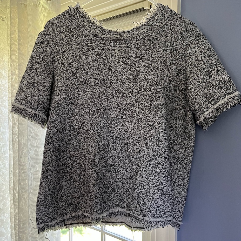 LAST CALL BEFORE THREDUP! 
Ann Taylor Navy and Blue Frayed Edge Blouse Size Med